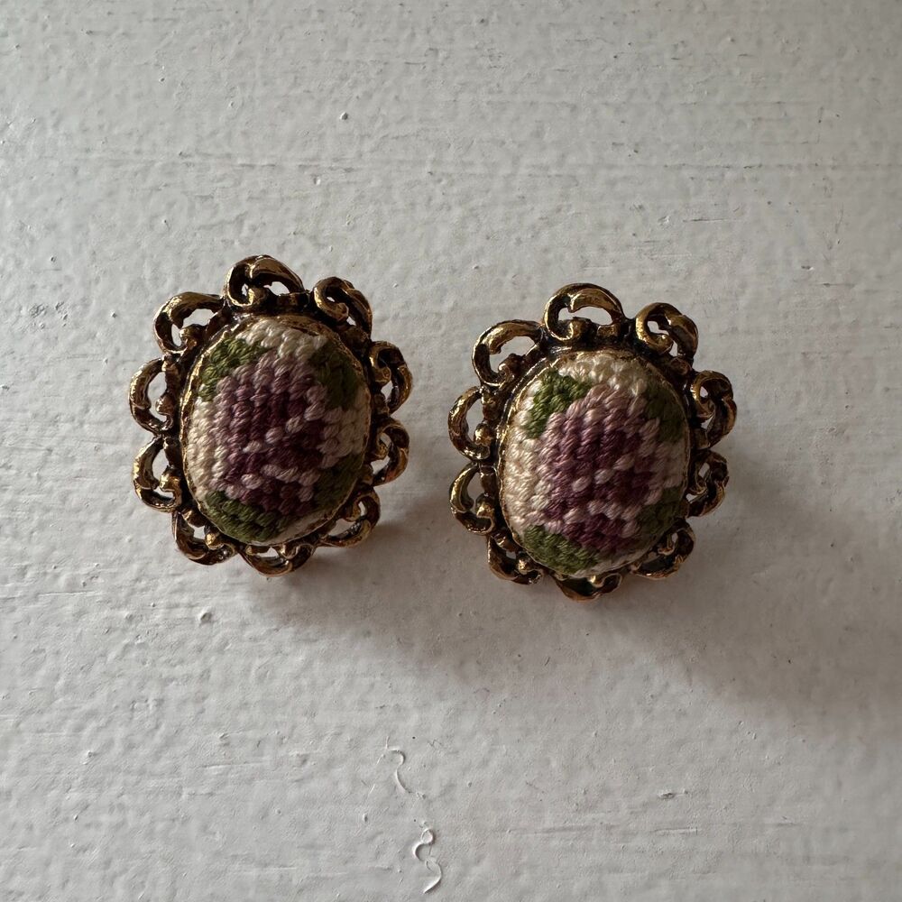 Vintage Petit Point Rose Needlepoint Clip On Earrings Gold Tone Oval Floral
